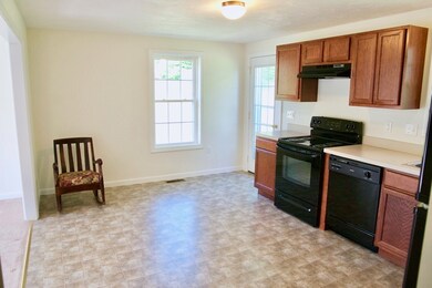 323 Whitetail Cir, Southbridge, MA 01550 - photo 6