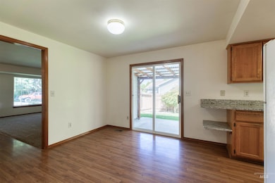 934 N Stonehenge Way, Meridian, ID 83642 - photo 7