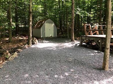 E1-56 Cowboy Corridor unit E1-56, Eagle Lake, PA 18424 - photo 6