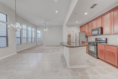 2823 Legends Crest Dr, Spring, TX 77386 - photo 2