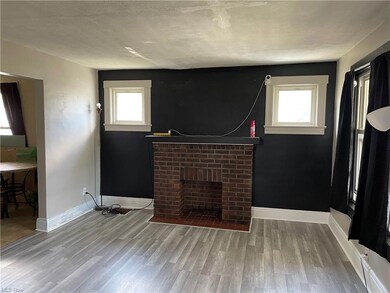 2426 E 32nd St, Lorain, OH 44055 - photo 3
