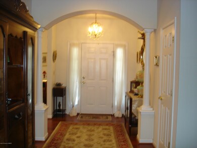 33 Green Briar Dr, Dallas, PA 18612 - photo 3