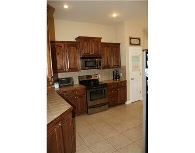 Kitchen. Kitchen w/pantry