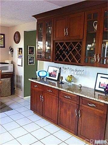 GRANITE COUNTER TOPS