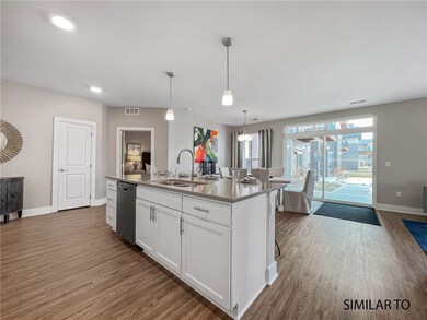 Aventura unit 207, West Des Moines, IA 50266 - photo 3