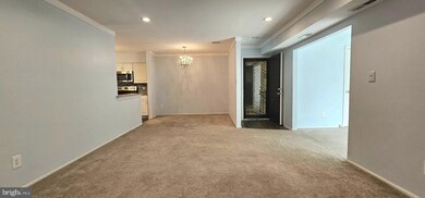 120 B W Bluebell Ln unit B, Mount Laurel, NJ 08054 - photo 2