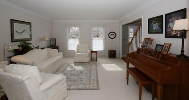 Welcome to 826 Pipestone Drive!