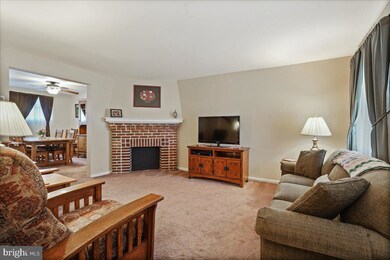 218 N Wycombe Ave, Lansdowne, PA 19050 - photo 5