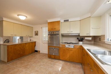 Kitchen III