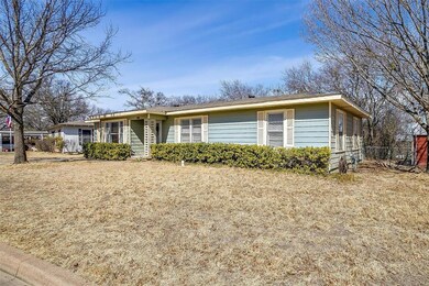 1316 Eastview Dr, Weatherford, TX 76086 - photo 3