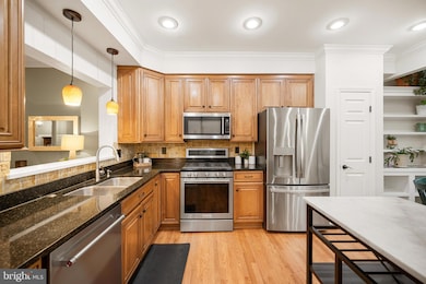 3721 Huntley Meadows Ln, Alexandria, VA 22306 - photo 6