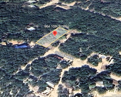 964 10th, Lakehills, TX 78063 - photo 5