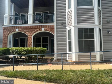 46614 Drysdale Terrace unit 100, Sterling, VA 20165 - photo 2