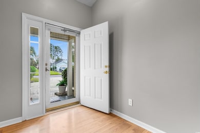 Entryway featuring light hardwood / wood-style flo