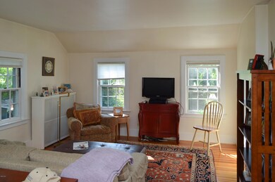 323 Riversville Rd, Greenwich, CT 06831 - photo 2