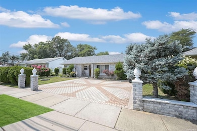 866 Edwards Blvd, Valley Stream, NY 11580 - photo 2