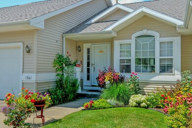 1561 Skylark Ct-2