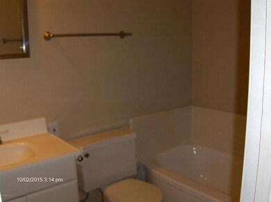 BRAMBLE GUEST BATH