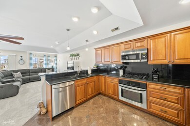 422 W Roberts Ave unit D, Wildwood, NJ 08260 - photo 4