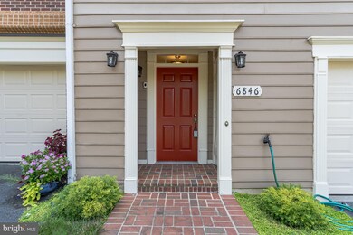 6846 Mclean Province Cir, Falls Church, VA 22043 - photo 3