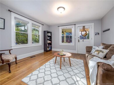 Light and Inviting Living Space