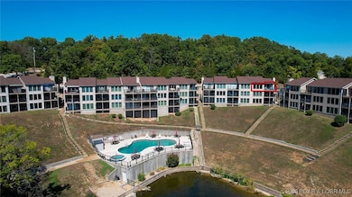 40 Robinwood Dr unit 3A, Lake Ozark, MO 65049 - photo 4