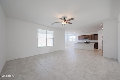 25110 N 170th Ln, Surprise, AZ 85387 - photo 6