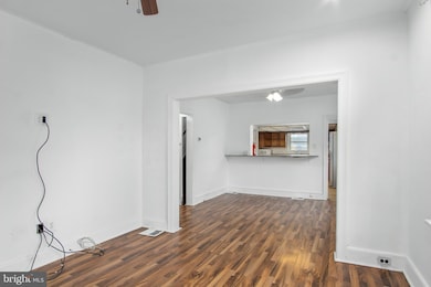 209 W Center Ave, Maple Shade, NJ 08052 - photo 5