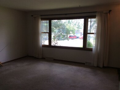 165 Dale Dr, Oregon, WI 53575 - photo 3