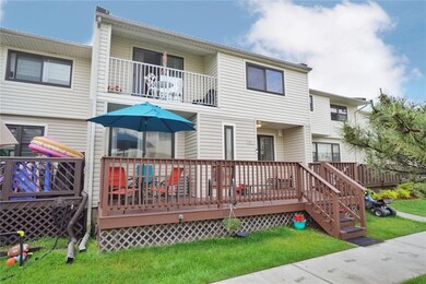 457 Willow Rd E, Staten Island, NY 10314 - photo 3