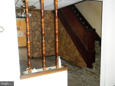 624 N Reading Ave, New Berlinville, PA 19545 - photo 5