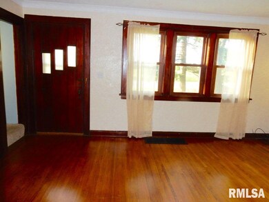 10702 W Farmington Rd, Hanna City, IL 61536 - photo 5