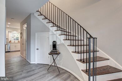 8433 Penshurst Dr unit 599, Springfield, VA 22152 - photo 5