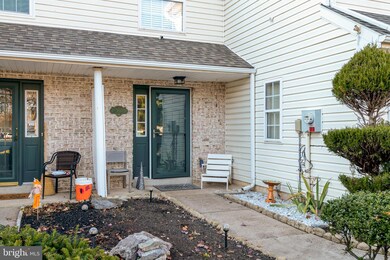 376 Farmview Ln, Mount Joy, PA 17552 - photo 2