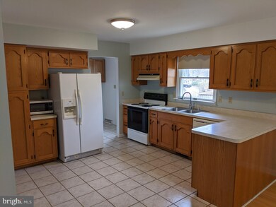 39677 Cecil Ave, Leonardtown, MD 20650 - photo 6