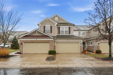 7843 Bridge Point Dr, Cincinnati, OH 45248 - photo 2