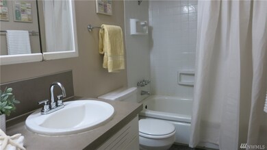 223 Dayton St unit 4, Edmonds, WA 98020 - photo 6