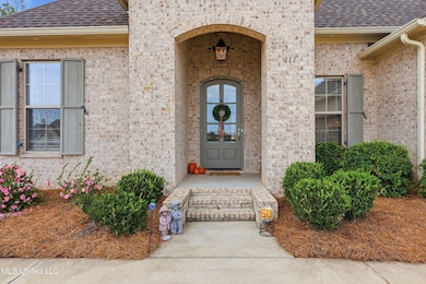 111 Camden Lake Dr, Madison, MS 39110 - photo 3