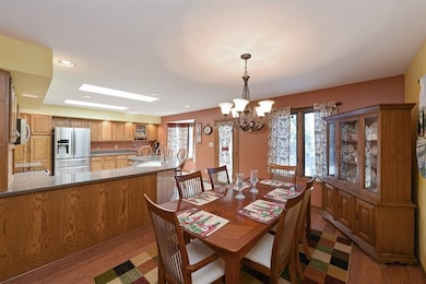 659 N Oriole Ct, Griffith, IN 46319 - photo 5