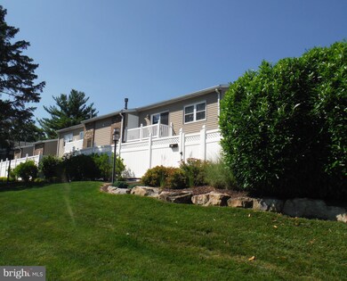 2908 State Hill Rd unit H14, Wyomissing, PA 19610 - photo 2