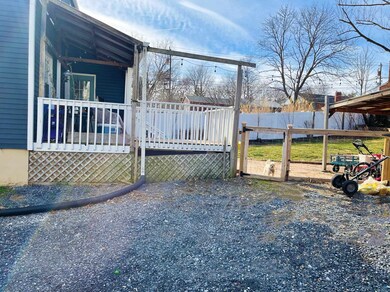 855 Chestnut Dr, Harrisonburg, VA 22801 - photo 5