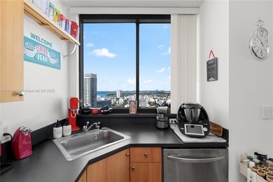 The Waverly at South Beach unit 2513, Miami Beach, FL 33139 - photo 5