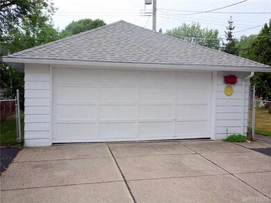Garage.