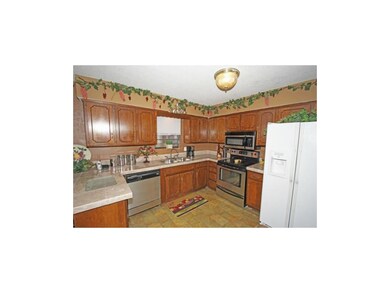 Kitchen & Dining Combo