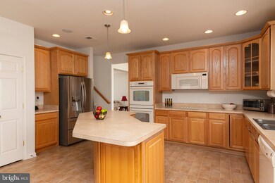 6009 Mary Ann Ln, Elkridge, MD 21075 - photo 7