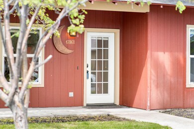 04-Exterior