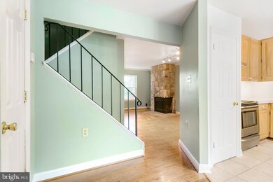 6100 Calico Pool Ln, Burke, VA 22015 - photo 5