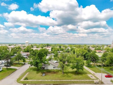 202 W Rosa St, Shawnee, OK 74804 - photo 5