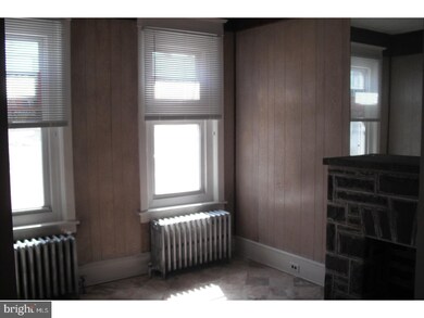 573 Clinton St, Camden, NJ 08103 - photo 3