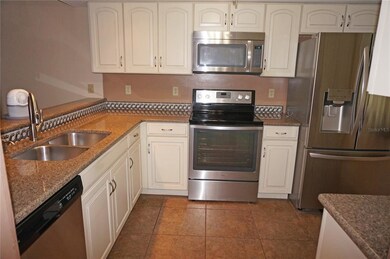 240 Lewis Cir unit 112, Punta Gorda, FL 33950 - photo 5